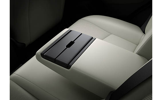 blog_20180704_backseat1