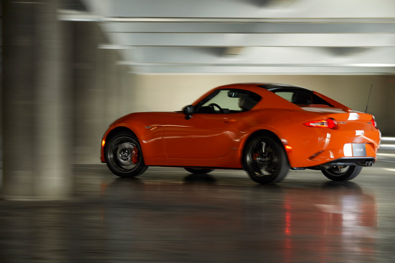 2019-Mazda-MX-5-Miata-30th-Anniversary-RF-01-(1)-800x